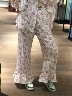 Ruffled pants Tyu-Tyu! XS muslin milk in floral print