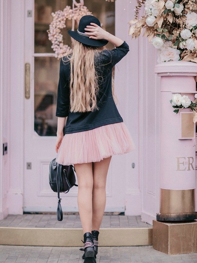 Constructor-dress black Airdress with removable blush pink skirt