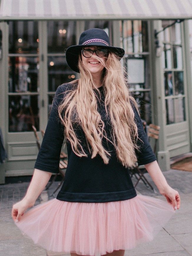 Constructor-dress black Airdress with removable blush pink skirt