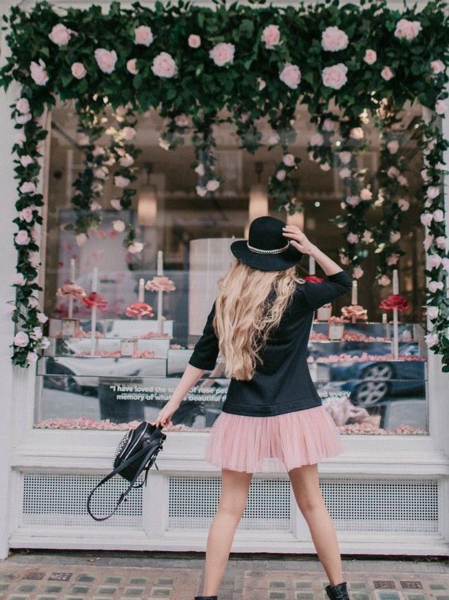 Constructor-dress black Airdress with removable blush pink skirt