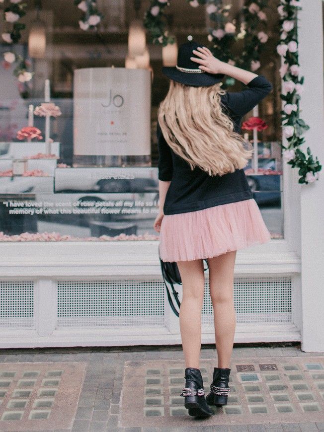 Constructor-dress black Airdress with removable blush pink skirt