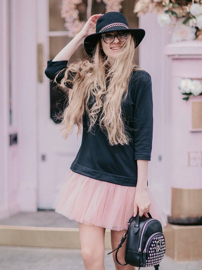 Constructor-dress black Airdress with removable blush pink skirt
