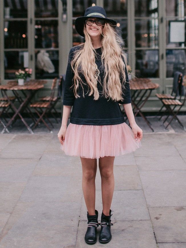Constructor-dress black Airdress with removable blush pink skirt