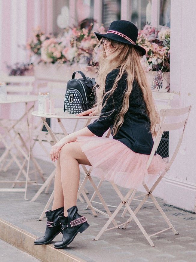 Constructor-dress black Airdress with removable blush pink skirt