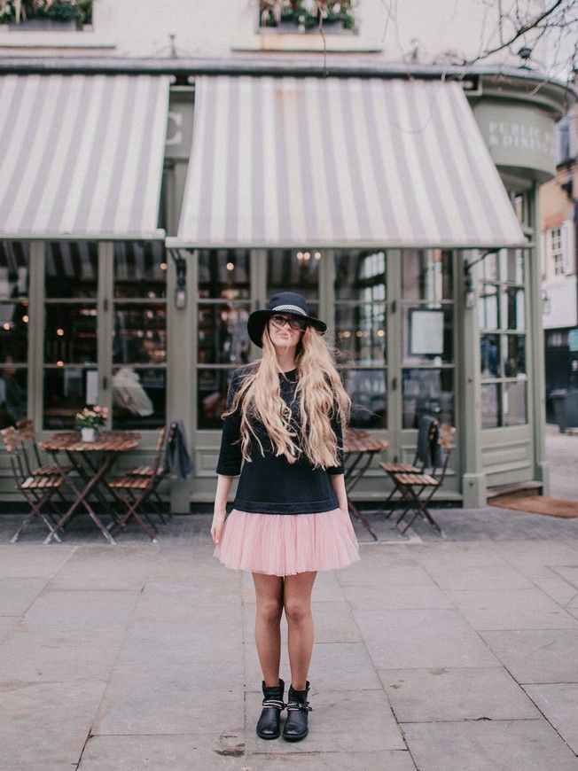 Constructor-dress black Airdress with removable blush pink skirt