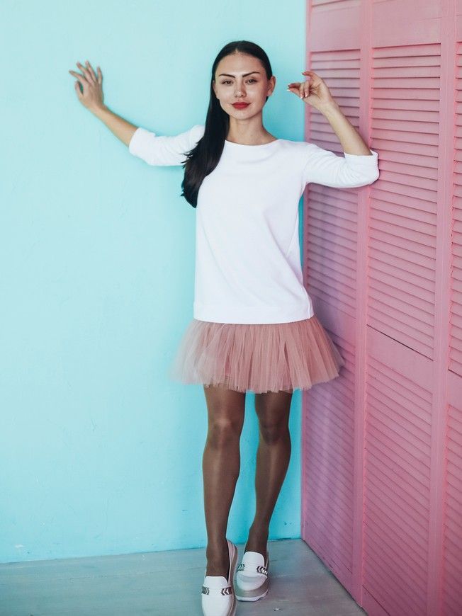 Constructor-dress white Airdress with removable blush pink skirt