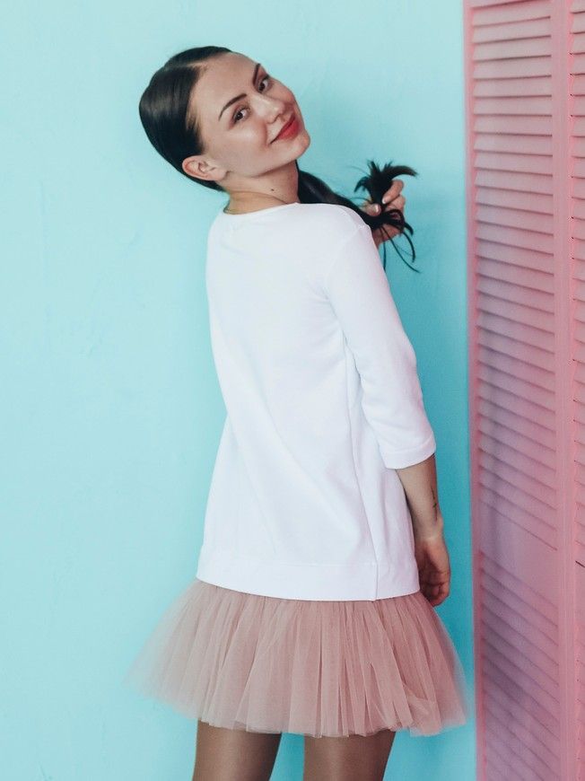 Constructor-dress white Airdress with removable blush pink skirt