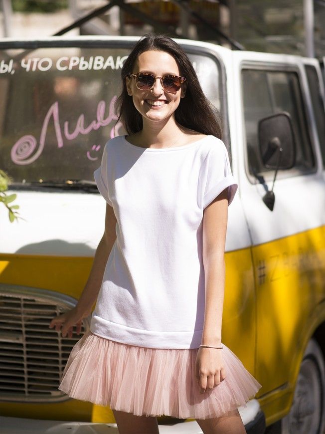 Constructor-dress white Airdress with removable blush pink skirt