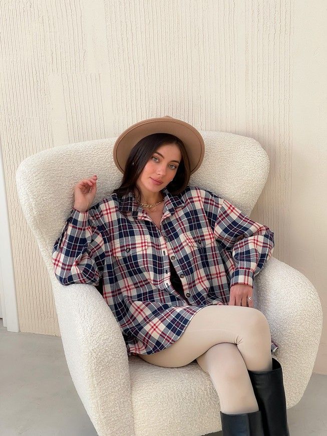 Shirt oversize Boyfriend's Tyu-Tyu! One size milk in navy blue and red tartan