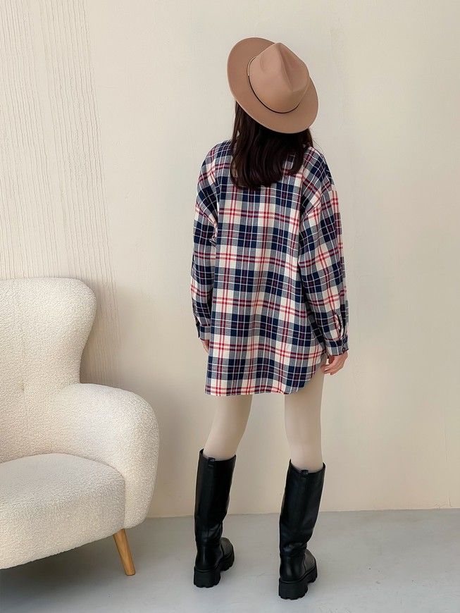 Shirt oversize Boyfriend's Tyu-Tyu! One size milk in navy blue and red tartan