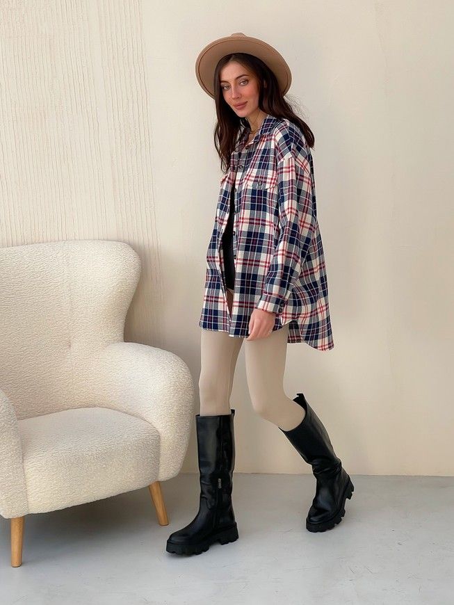 Shirt oversize Boyfriend's Tyu-Tyu! One size milk in navy blue and red tartan