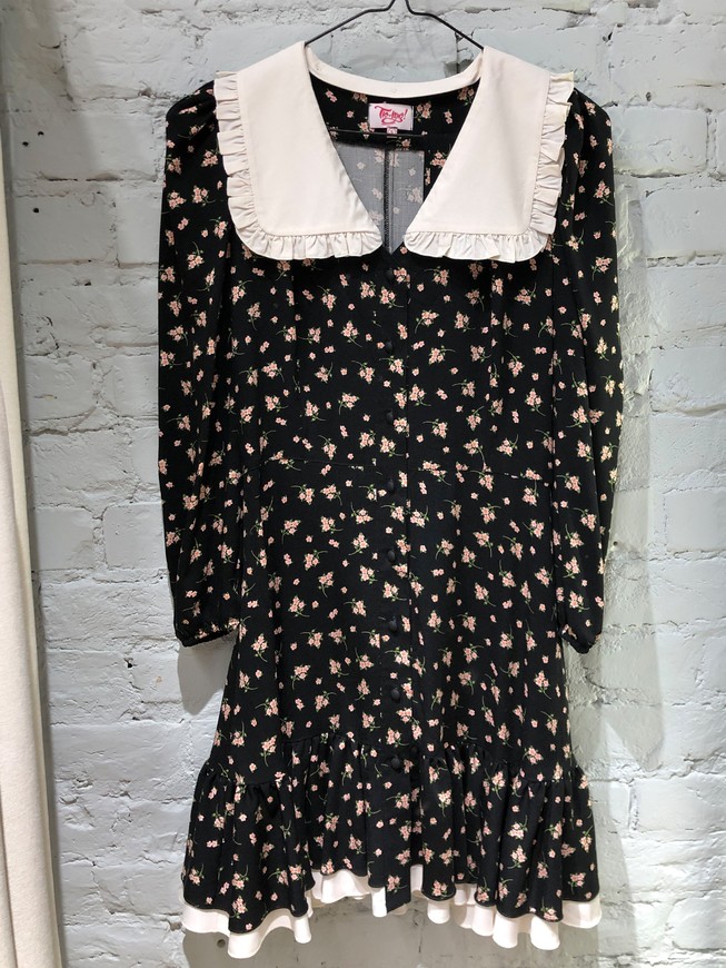 Сукня-халат на гудзиках зі знімним коміром та воланами Тю-Тю! XS чорна у квітчастий принт міні