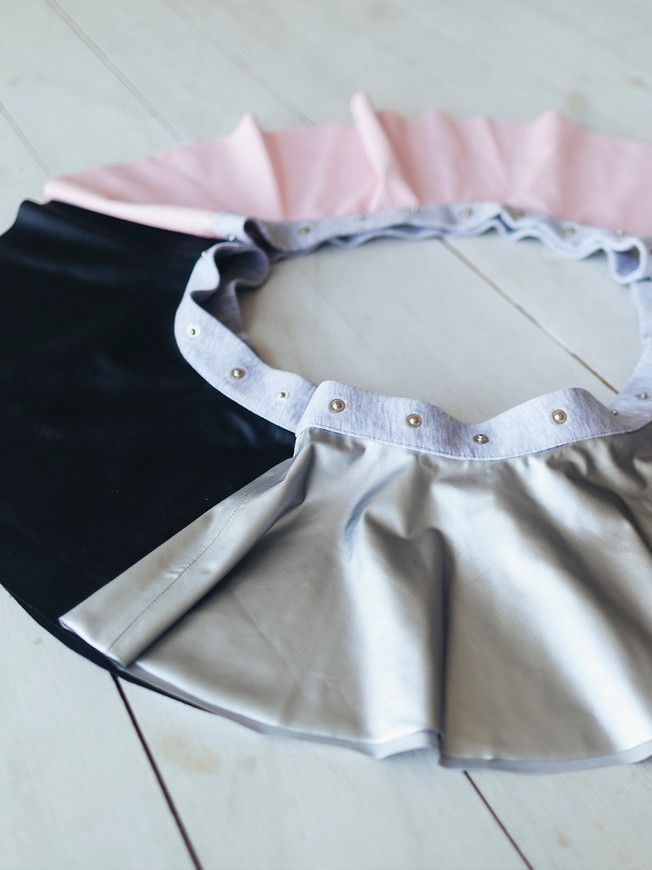 AIRDRESS set: black top and 6 removable skirts (lush: blush pink, black, latte; eco-leather: pink, black, silver)