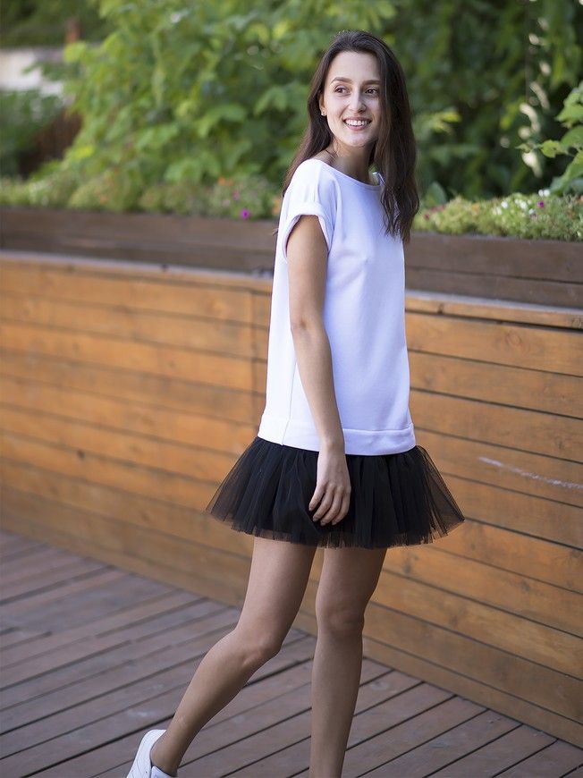 Constructor-dress white Airdress with removable black skirt