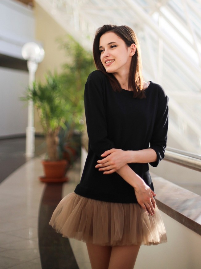 Constructor-dress black Airdress with removable latte skirt