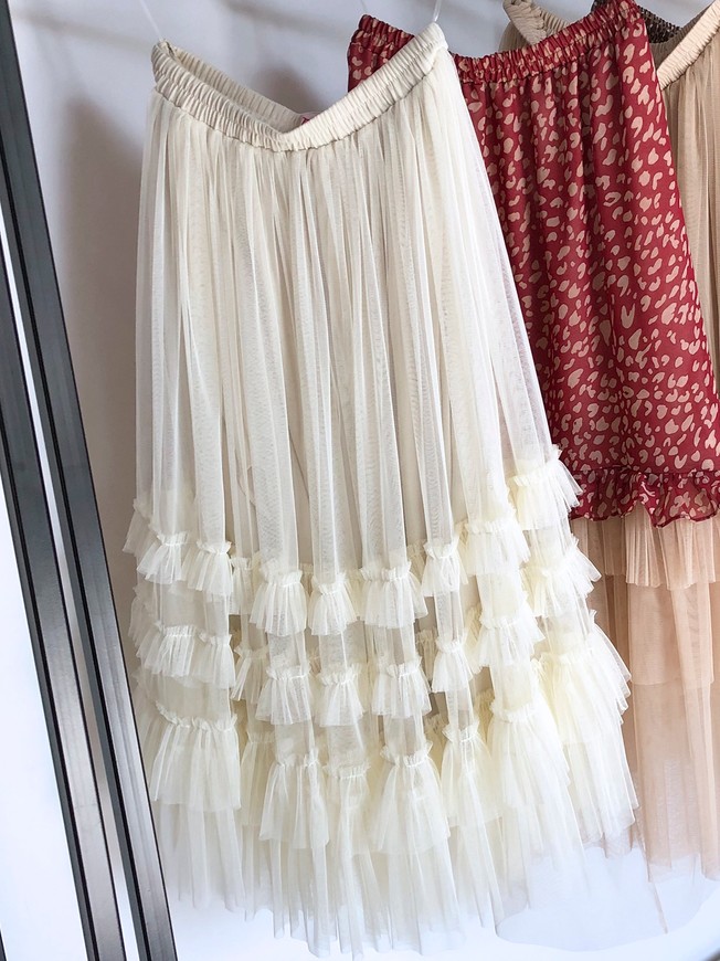 Ivory Tulle skirt with ruffles AIRSKIRT